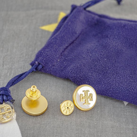 Tory Burch Roxanne Button Stud in Ivory Mother of Pearl (Brand New) - Picture 3 of 3